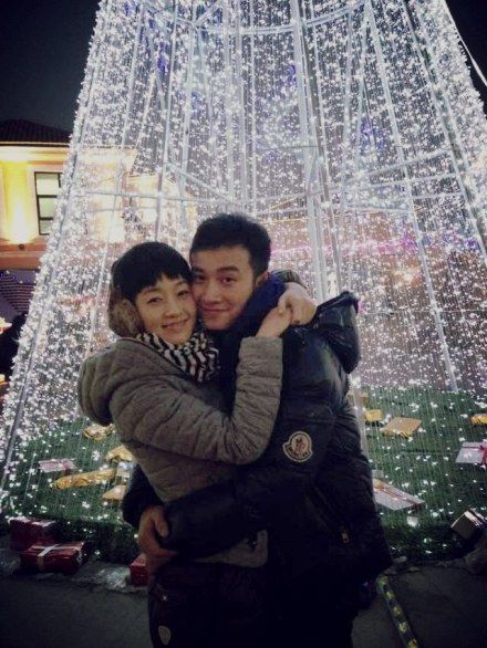 马伊琍昔日“床照”曝光