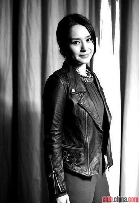 明星旅游奇葩遭遇：黄渤国外潜水遇“中华”烟盒