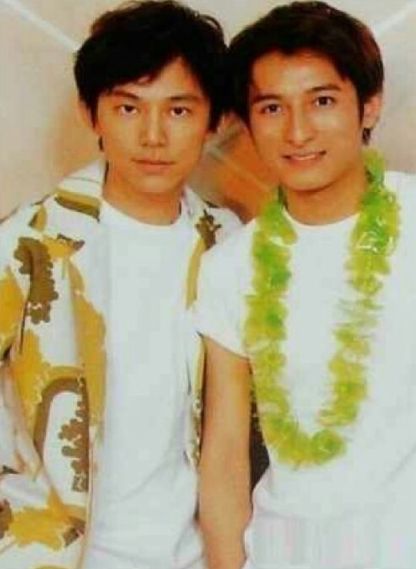 何炅晒与李维嘉17年前旧合照
