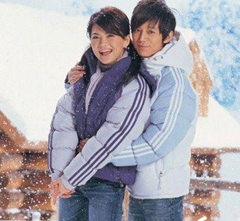 何炅晒与李维嘉17年前旧合照