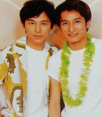 何炅晒与李维嘉17年前旧合照