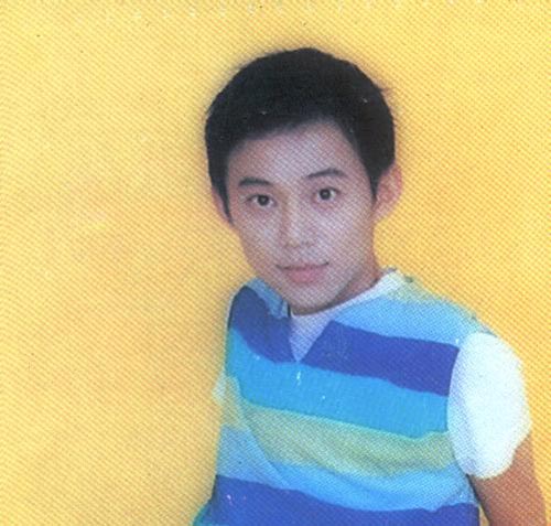 何炅晒与李维嘉17年前旧合照