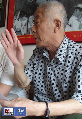 雷锋战友在沈阳军区宣讲雷锋精神时发病去世