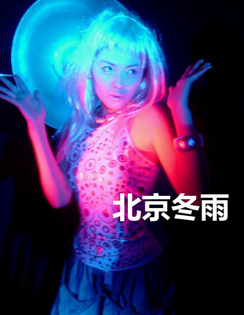 刘涛浓妆艳抹假发鬼魅照曝光 网友：大师快来降魔