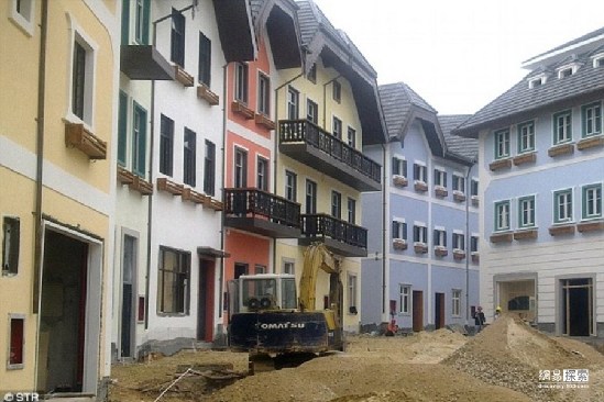 住在中国:房价比天高 蜗居如蚁穴