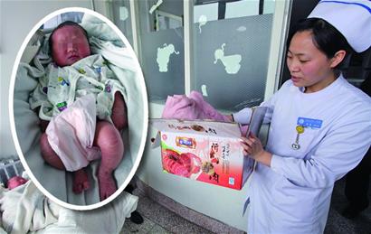 纸箱在动？内有弃婴！