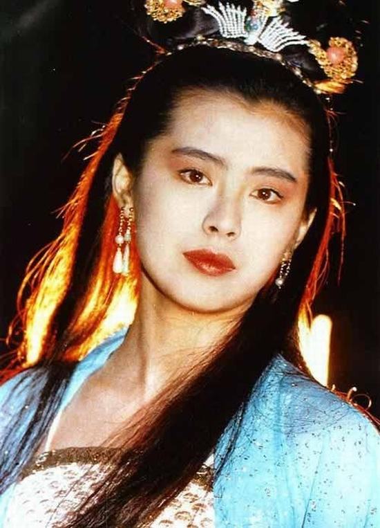 星一代女星遭富二代抛弃内幕：周迅遇花花公子结婚梦碎