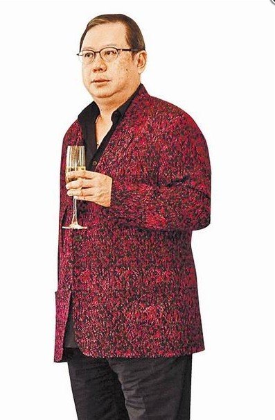 传46岁王祖贤息影11年将复出 获160万酬劳赴港