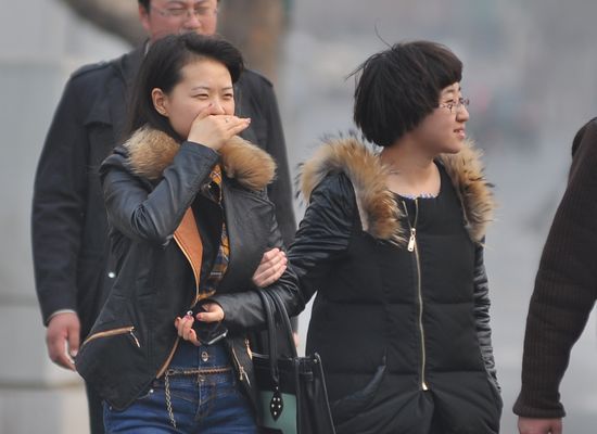 中午艳阳傍晚狂风 青岛大降温