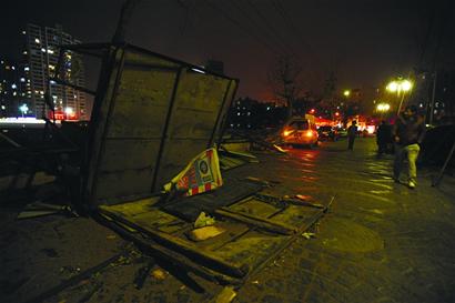 大风起兮尘飞扬 降温持续到明天