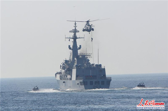 原文配图：反海盗演练。