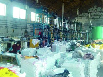 “前世”农药瓶“今生”食品袋