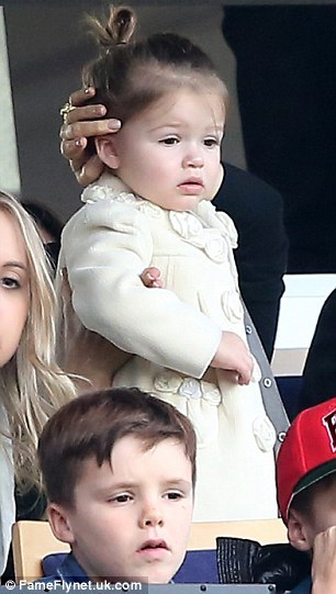 辣妹全家出动观法甲