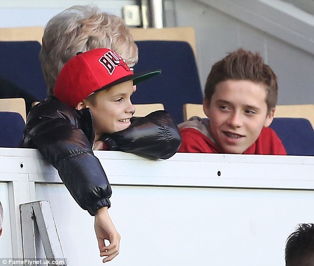 辣妹全家出动观法甲