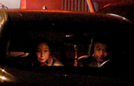 秦海璐与男友深夜幽会