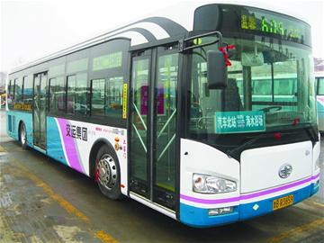 首批LNG公交车上路