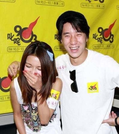 薛凯琪房祖名显亲密