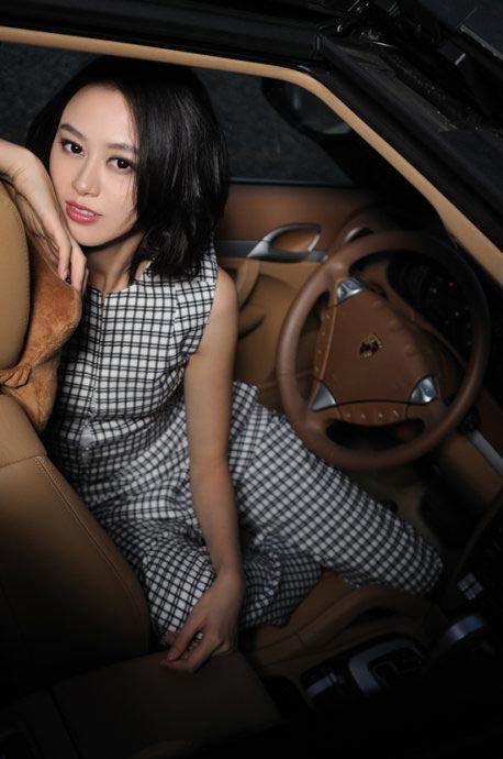 北大最美女老师 身材高挑成时尚圈新宠