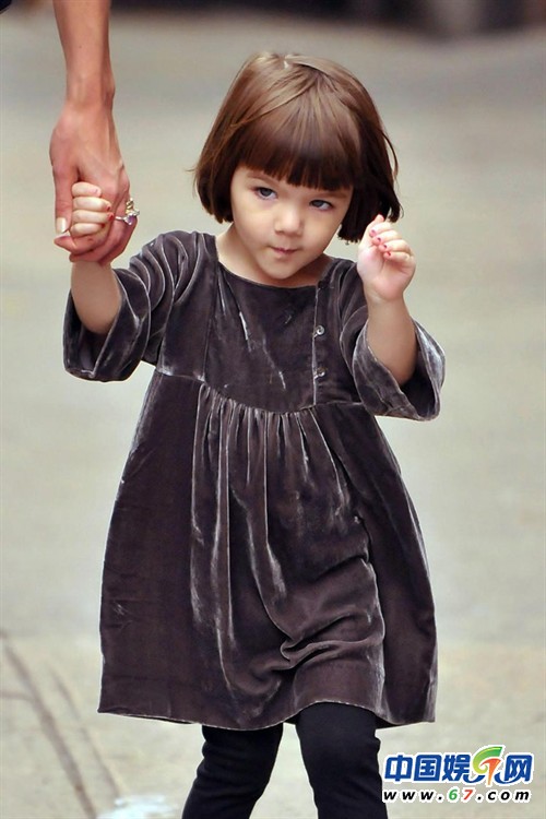 小苏瑞奢华生活街拍不重样 网友：投胎是门技术活