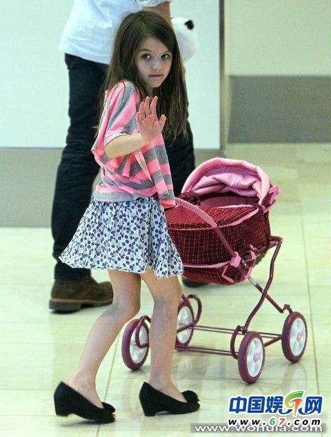 小苏瑞奢华生活街拍不重样 网友：投胎是门技术活