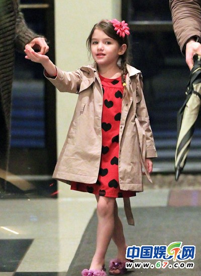 小苏瑞奢华生活街拍不重样 网友：投胎是门技术活