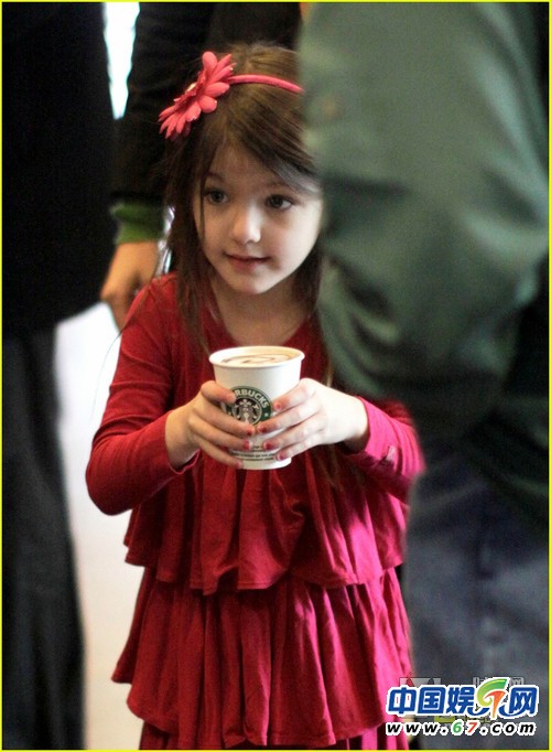 小苏瑞奢华生活街拍不重样 网友：投胎是门技术活