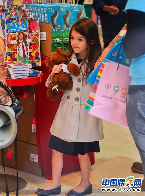 小苏瑞奢华生活街拍不重样 网友：投胎是门技术活