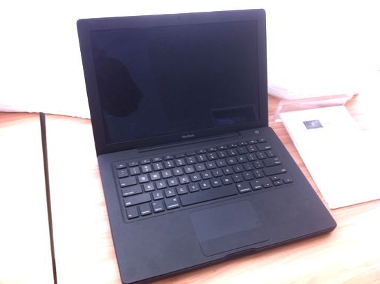 青岛店主建苹果博物馆 淘古董花20万