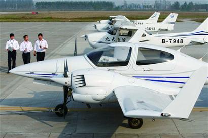 想冲上云霄?自掏学费80万 想冲上云霄?自掏学费80万