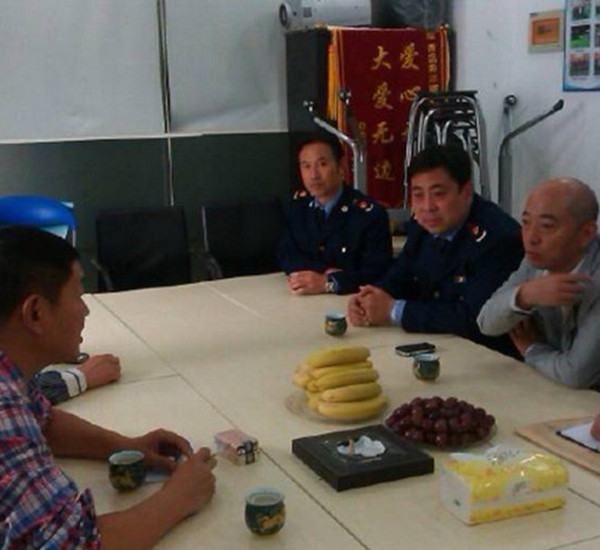 市北分局围绕群众最关心的问题，认真听取企业负责人的意见