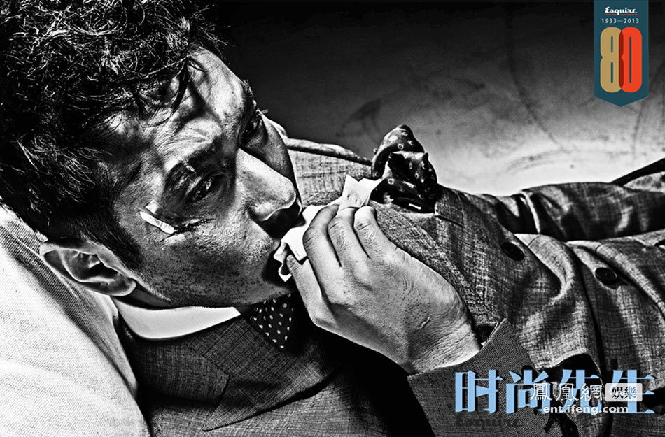 黄晓明带伤登封面 裸模出镜尺度大胆