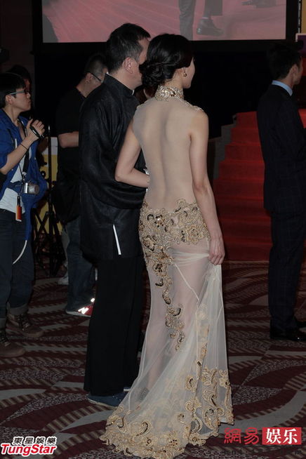 内地女星穿透视装搏出位