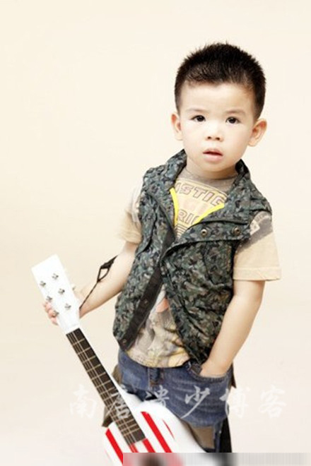 36岁刘涛一双漂亮儿女近照曝光