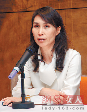 揭秘赌王11千金 何超琼最能干何超莲最漂亮