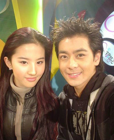 网曝董洁曾交法国二婚男友 清纯女星情路混乱