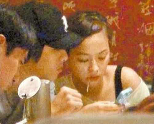 网曝董洁曾交法国二婚男友 清纯女星情路混乱