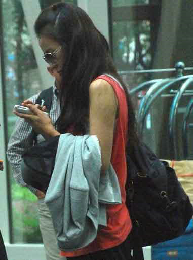 网曝董洁曾交法国二婚男友 清纯女星情路混乱