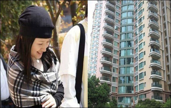 42岁杨钰莹复出捞金秀美腿 10年前红楼绝版艳照曝光