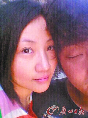 王大治前妻微博配图，网友认为图中男子是王大治。