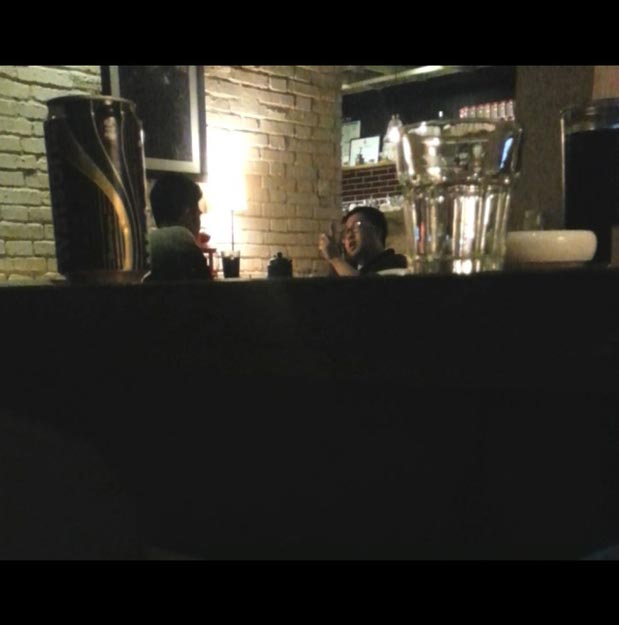 《宫》编剧于正咖啡厅遭男子暴打