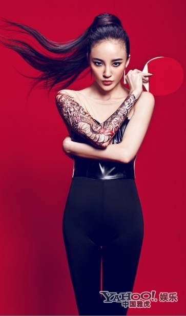 刘雨欣乒乓女郎写真 红色性感旋风