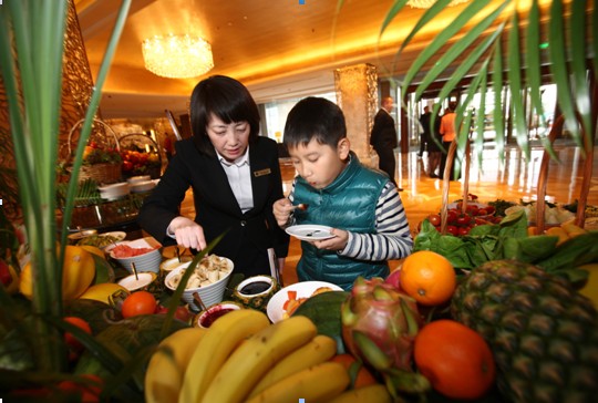 香格里拉推免费果蔬回归自然 地球一小时环保节能