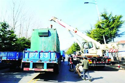 崂山核心地段挥重拳救风景 违建夫妻抗拆汽油淋身 崂山核心地段挥重拳救风景 违建夫妻抗拆汽油淋身