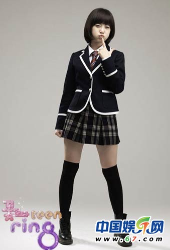 盘点中外女星影视剧学生装 何洁张柏芝张韶涵惊艳抢镜