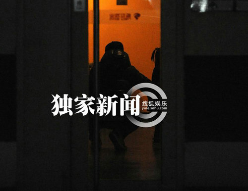 夏雨女儿频撒娇备受宠爱