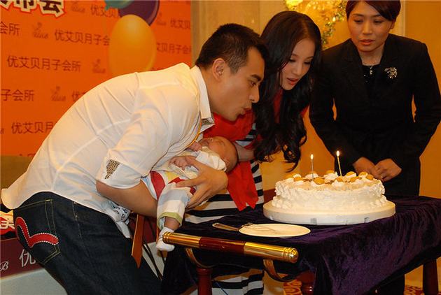 陈龙豪掷78万供爱妻坐月子 章龄之侧脸惊似孙菲菲