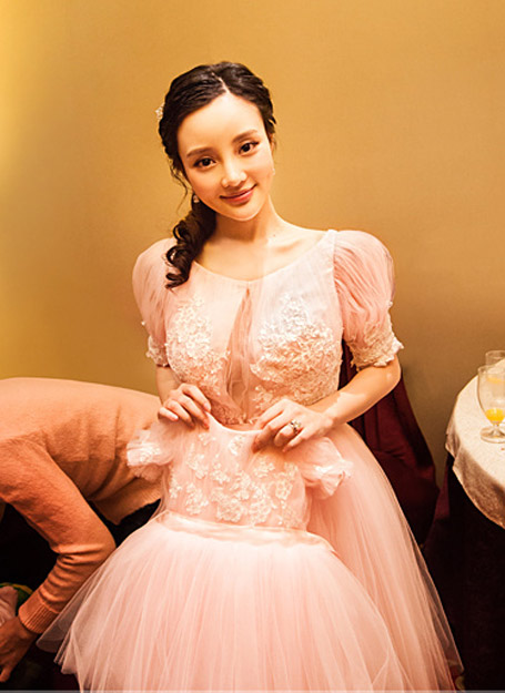 李小璐产后上围激增