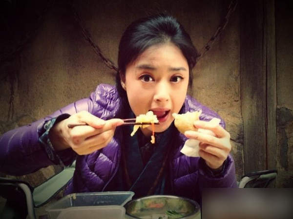 还原一个真实的明星 谁最会卖萌