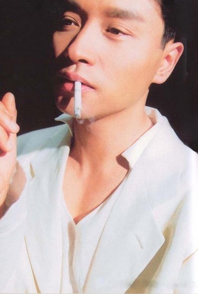 张国荣1999年专访：我不想死，我很怕死(组图)