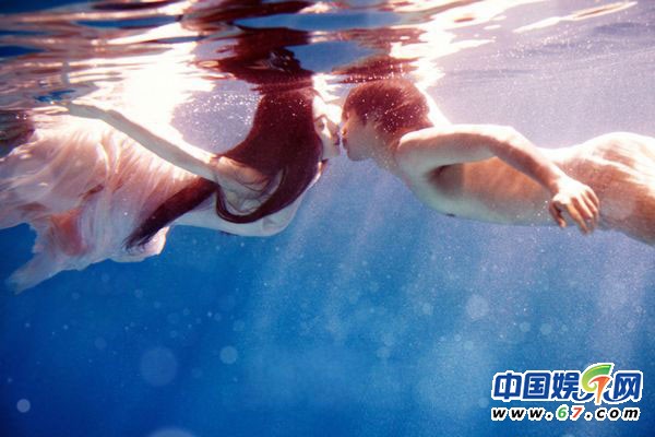 影视剧水中唯美激情戏